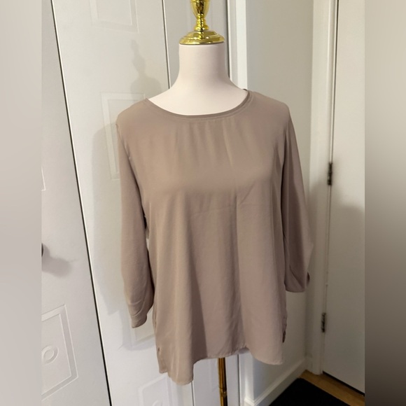 Sweet Rain Large Beige Blouse - Picture 4 of 6
